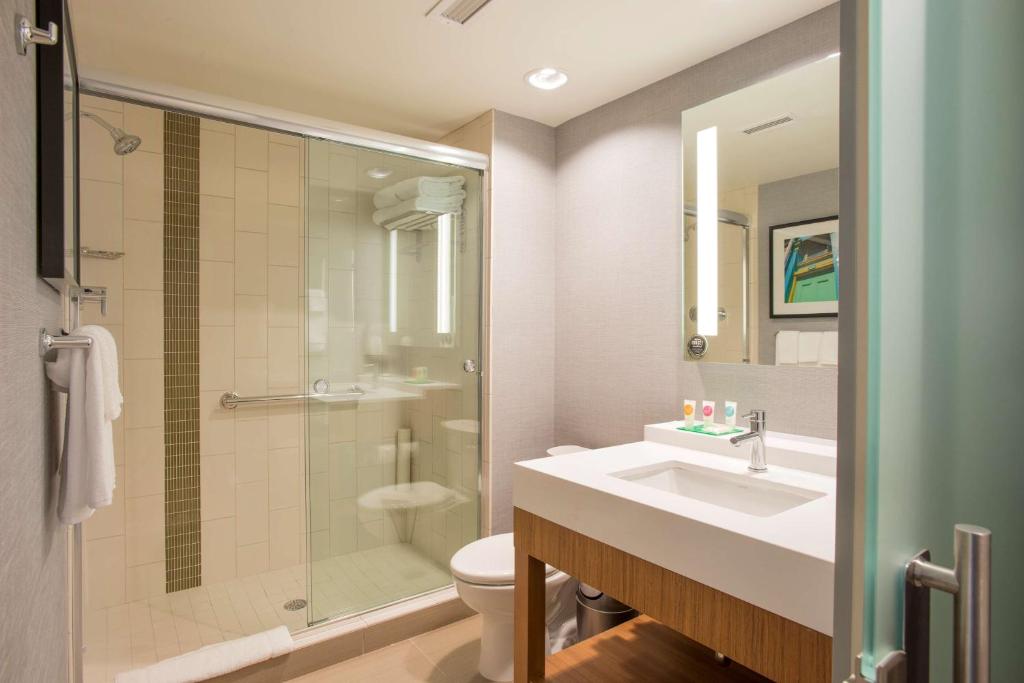 Room image 6